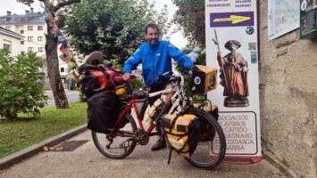 Pablo García hace el Camino de Santiago para completar la vuelta al mundo